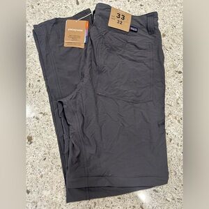 Patagonia men’s 2-in-1 Hiking Pants / Shorts